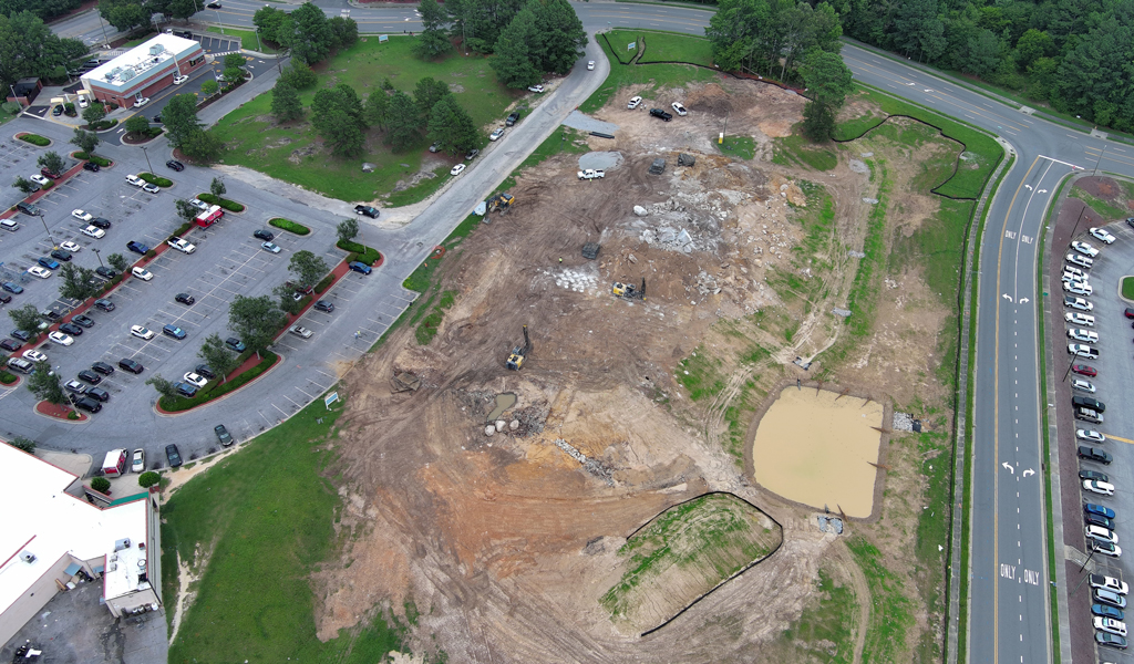 Birch and Branch Apartments begin construction. 